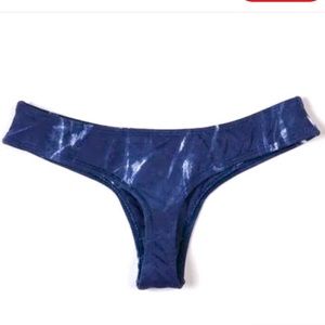 Midori drunken sailor whale tail bottom